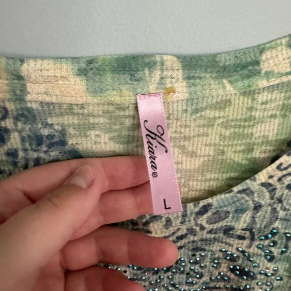 Kiara Embellished Waffle Knit Relic Print Top Size Large Long Sleeves Crew Neck - Picture 4 of 5